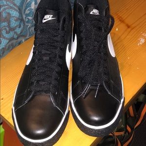 Men’s Nike size 10.5